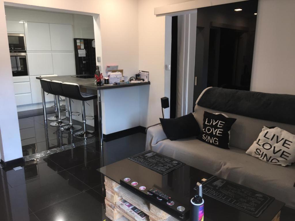 Daniel Apartment Saint-Cyr-sur-Mer Bagian luar foto