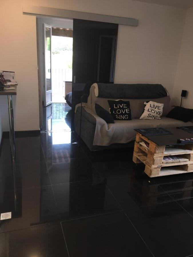 Daniel Apartment Saint-Cyr-sur-Mer Bagian luar foto